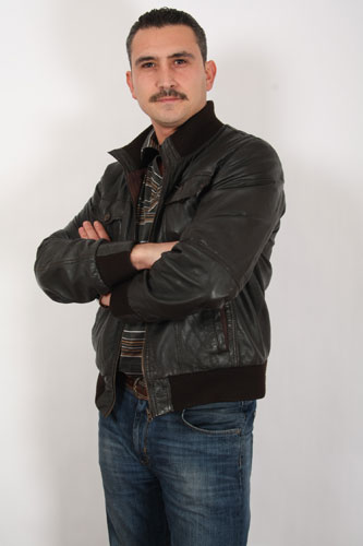 Akbank Tv Reklam'nda, oyuncumuz Mehmet Pamukcu, rol ald. - IMC AJANS